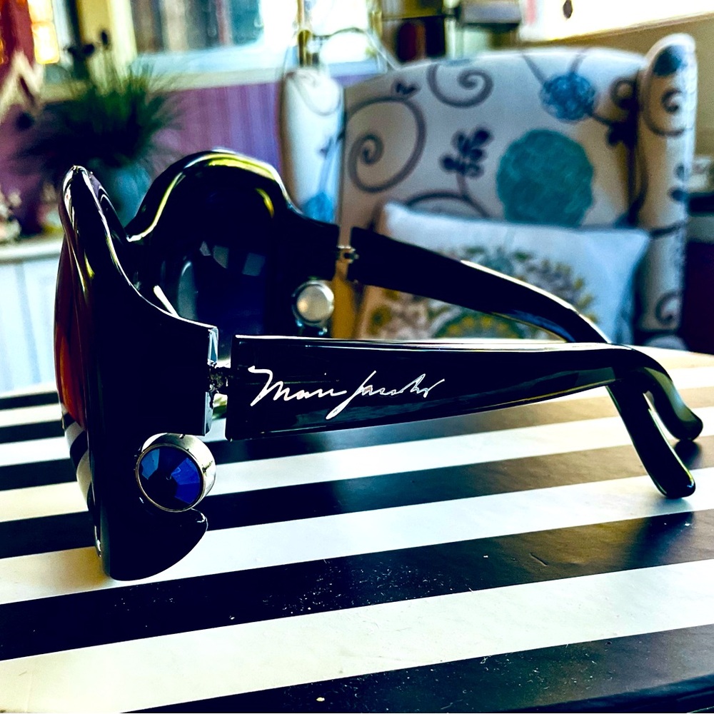 MARC JACOBS SUNGLASSES with BLUE GEM DETAIL